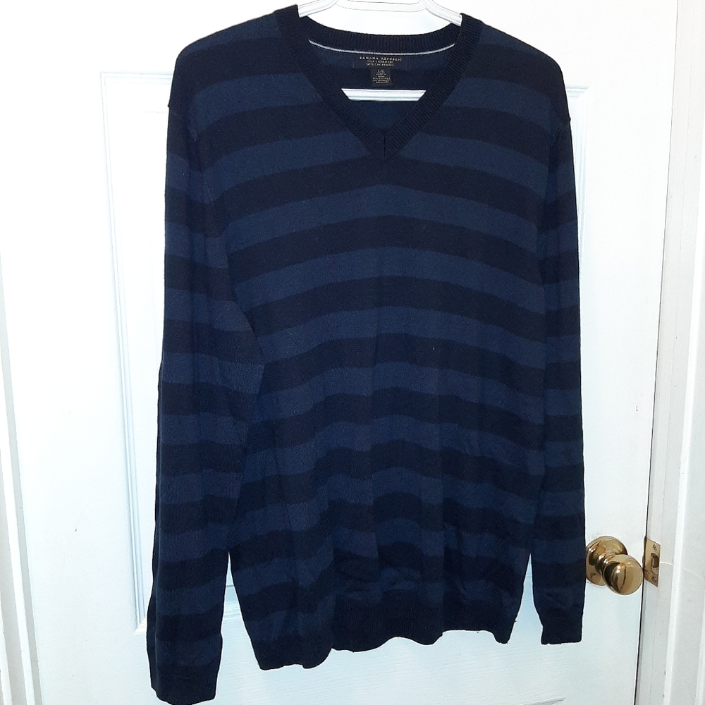 Banana Republic Men's Silk and Cashmere Sweater
